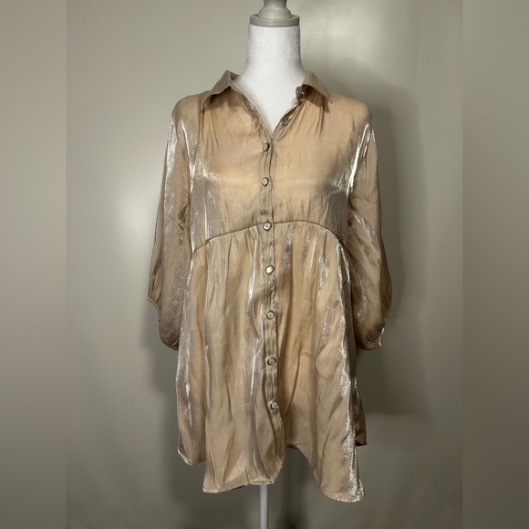 Umgee Tops - Umgee Gold Metallic Sheen Tunic Top